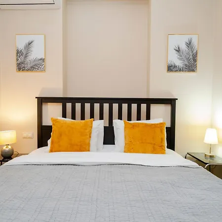 3-bedroom, 2-bathroom In A Stylish Building * Estambul