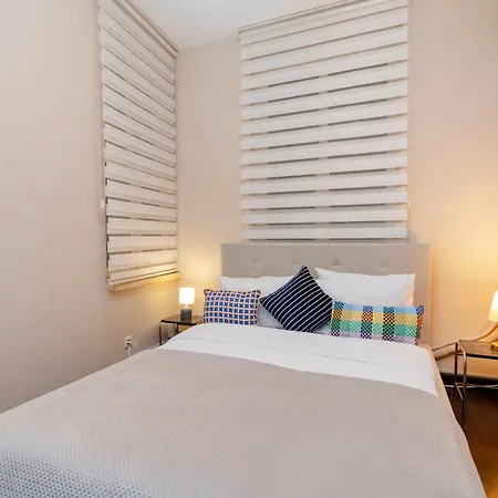 3-bedroom, 2-bathroom In A Stylish Building Apartamento Estambul