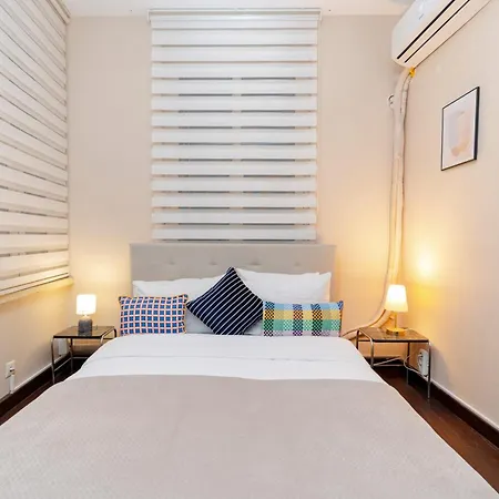 3-bedroom, 2-bathroom In A Stylish Building Apartment Istanbul